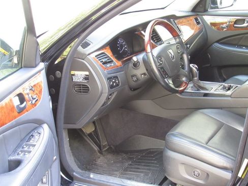 Used 2014 Hyundai Equus Signature RWD image 9