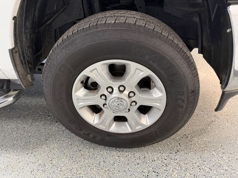 Used 2024 RAM 2500 Big Horn w/ Bed Utility Group image 29