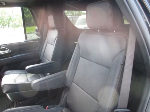 Used 2024 Chevrolet Tahoe High Country w/ Advanced Technology Package AWD/4WD image 23