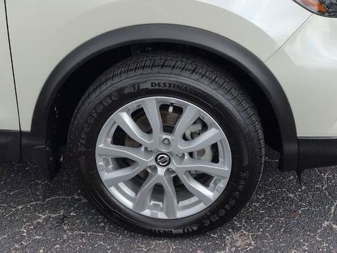 Certified 2020 Nissan Rogue Sport SV w/ Technology Package FWD image 11