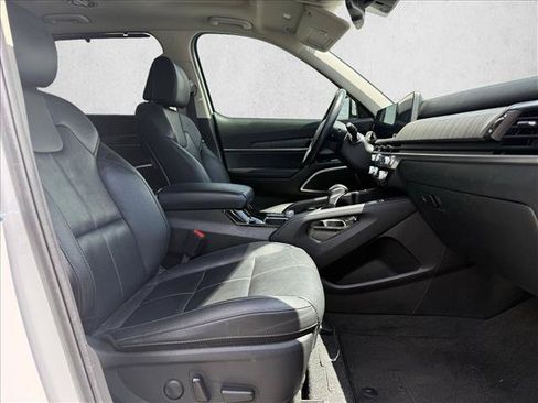 Used 2024 Kia Telluride EX FWD image 18