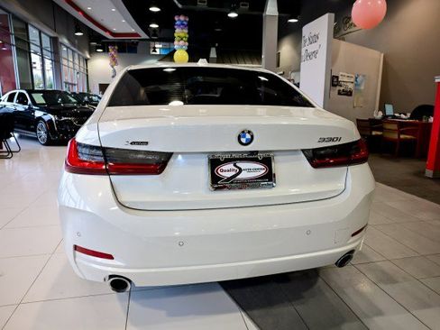 Used 2023 BMW 330i xDrive Sedan w/ Driving Assistance Package image 6
