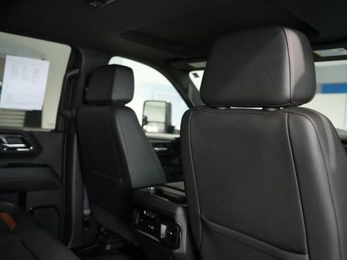 Used 2024 GMC Sierra 3500 AT4 w/ AT4 Premium Plus Package image 20