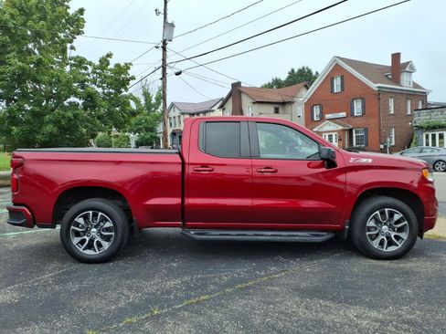 Used 2023 Chevrolet Silverado 1500 RST w/ Convenience Package II AWD/4WD image 4