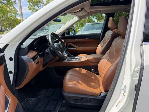 Used 2023 INFINITI QX60 Sensory AWD/4WD image 13