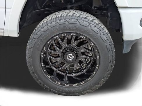 Used 2021 RAM 1500 Laramie w/ Sport Appearance Package AWD/4WD image 11