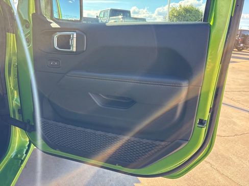 New 2026 Jeep Gladiator Sport AWD/4WD image 25