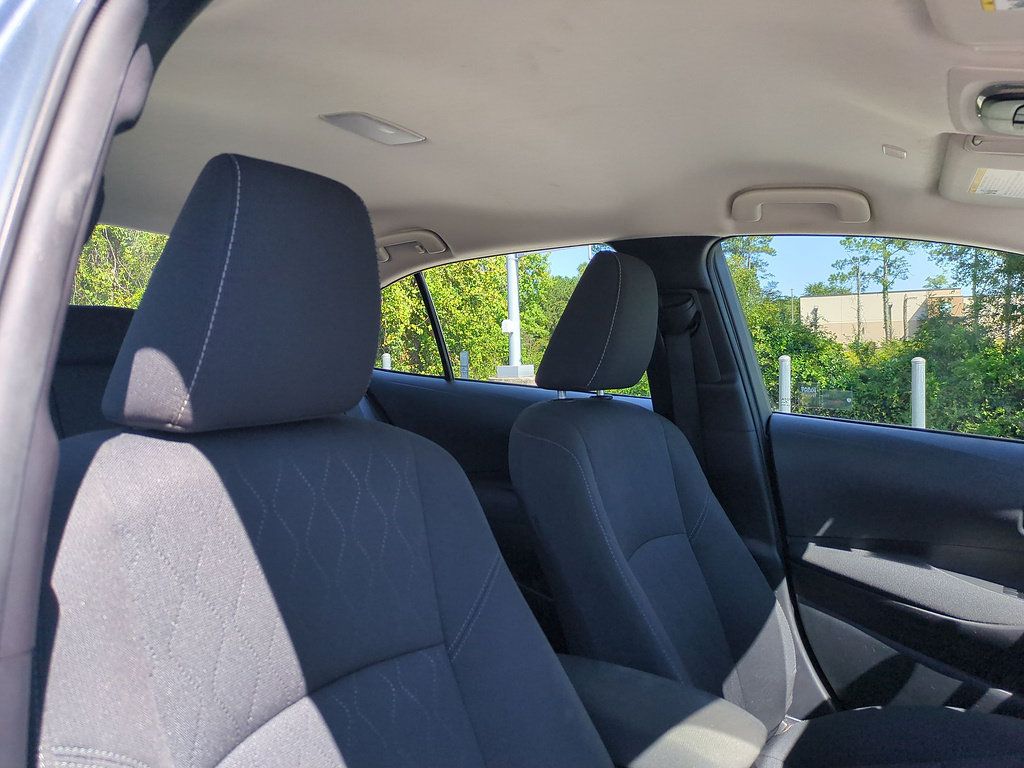 Certified 2025 Toyota Corolla LE FWD image 31