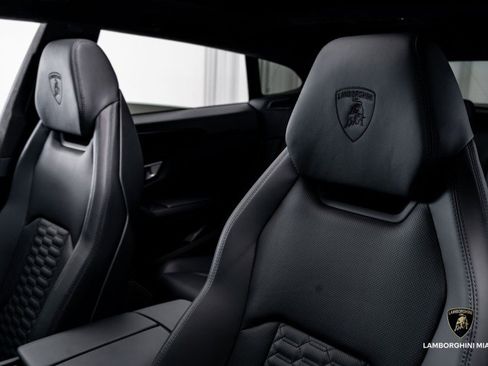 Used 2024 Lamborghini Urus S image 36