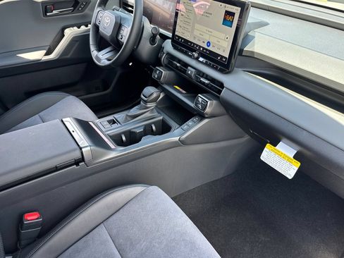 New 2026 Toyota RAV4 XSE AWD/4WD image 18
