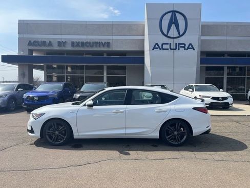 Used 2023 Acura Integra A-Spec image 2