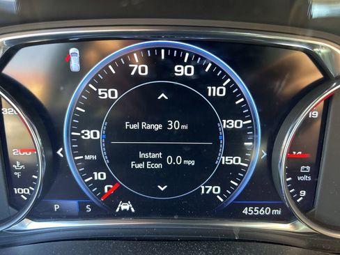 Used 2023 Chevrolet Traverse Premier image 23