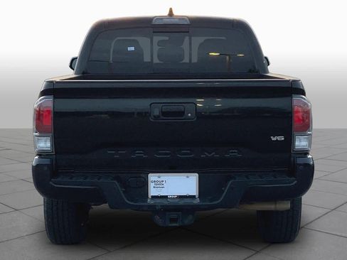 Used 2020 Toyota Tacoma Limited image 5