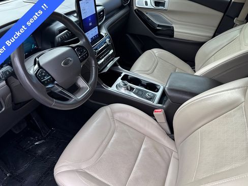 Certified 2022 Ford Explorer Platinum w/ Technology Package image 11