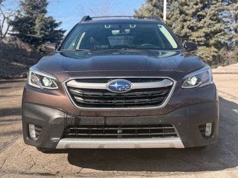 Used 2020 Subaru Outback Limited w/ Popular Package #2 image 2