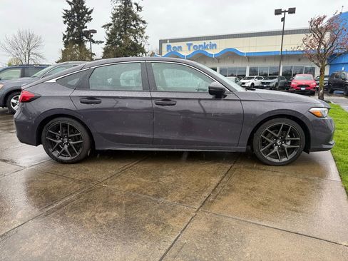 Used 2024 Honda Civic Sport Touring image 10