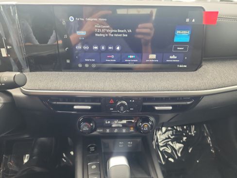 New 2026 Nissan Kicks SV AWD/4WD image 12