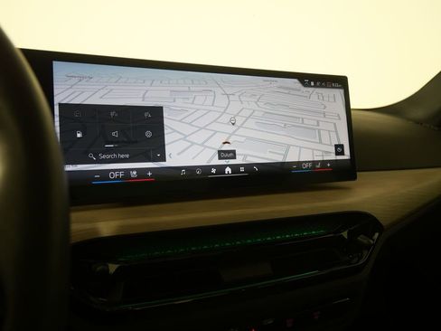 Used 2025 BMW 330i Sedan image 23