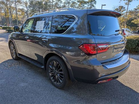 Used 2024 INFINITI QX80 Sensory image 6