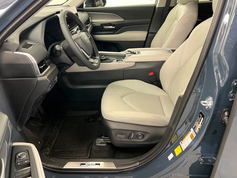 New 2026 Toyota Grand Highlander AWD Hybrid image 17
