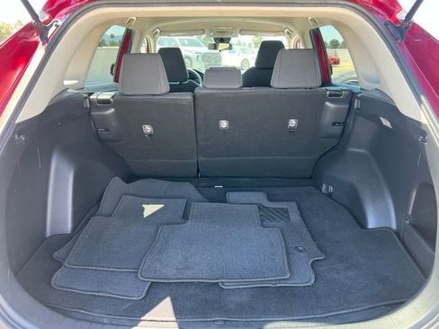 Used 2020 Toyota RAV4 LE w/ Carpet Mat Package FWD image 36
