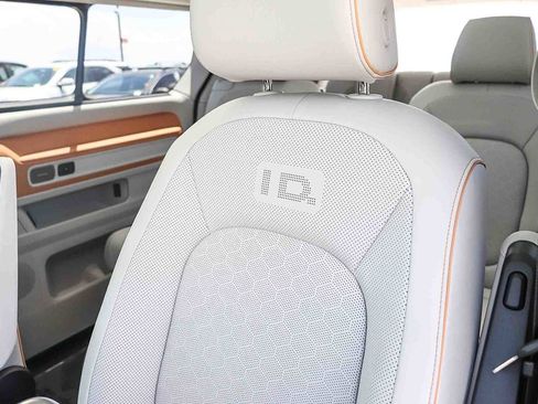New 2025 Volkswagen ID. Buzz Pro S Plus AWD/4WD image 30