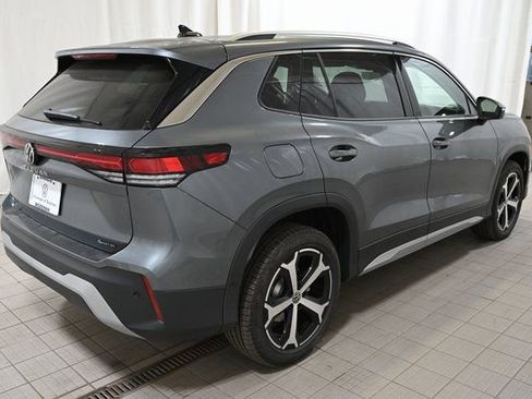 New 2026 Volkswagen Tiguan SE image 12