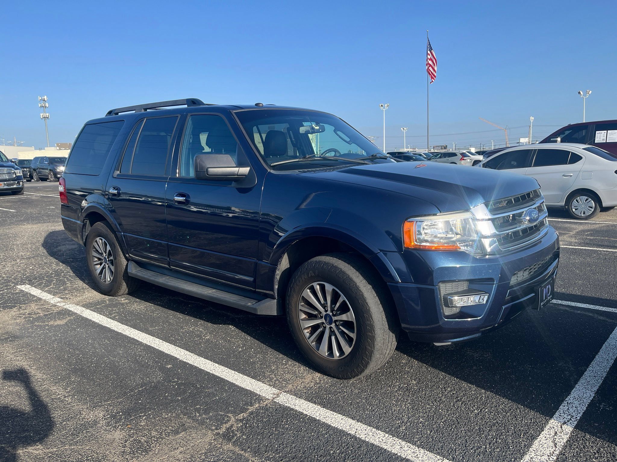 Used 2017 Ford Expedition XLT RWD image 5