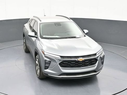 New 2026 Chevrolet Trax LT w/ Driver Confidence Package FWD image 60