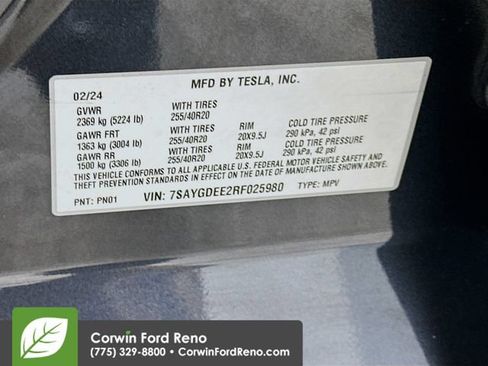 Used 2024 Tesla Model Y Long Range AWD/4WD image 29