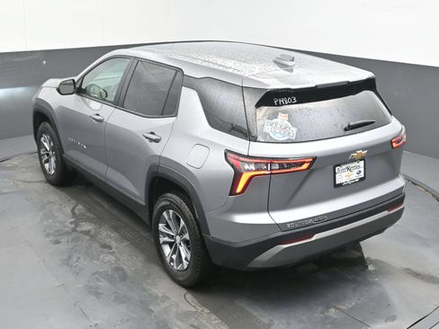 Used 2026 Chevrolet Equinox LT FWD image 36