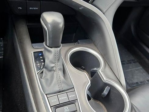 Used 2021 Toyota Camry XLE FWD image 20