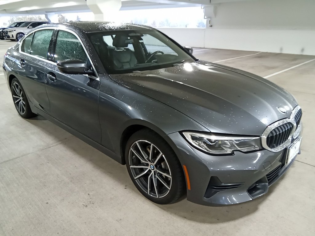 Used 2020 BMW 330i xDrive Sedan w/ Executive Package AWD/4WD image 3