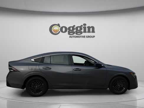 New 2026 Nissan Sentra SV w/ Floor Mat Package FWD image 6