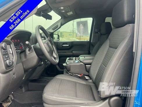 Used 2023 Chevrolet Silverado 1500 Custom Trail Boss w/ LPO, Dark Essentials Package image 7