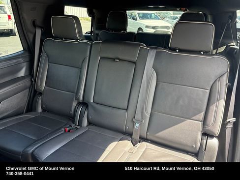 Used 2024 GMC Yukon SLT AWD/4WD image 35