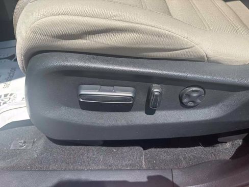 Used 2019 Honda CR-V EX image 21