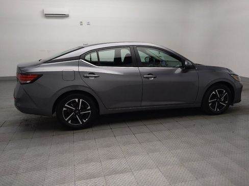 Used 2025 Nissan Sentra SV FWD image 10