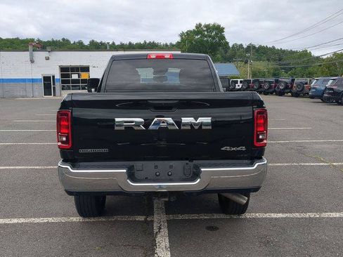 Certified 2025 RAM 2500 Big Horn AWD/4WD image 6