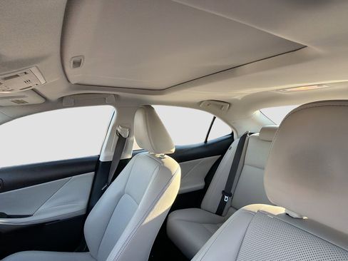 Used 2015 Lexus IS 250 image 25