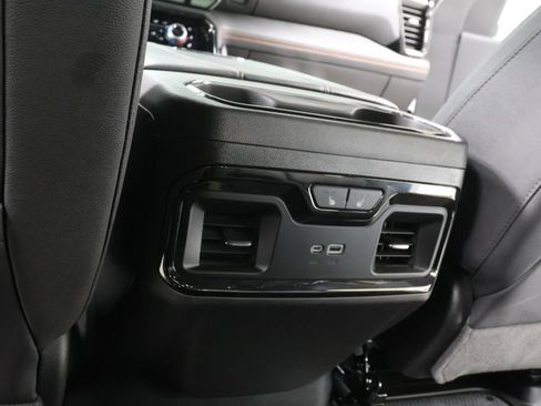 Used 2024 GMC Sierra 2500 AT4 w/ AT4 Premium Plus Package AWD/4WD image 21