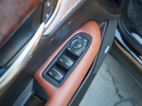 Used 2023 Cadillac XT5 Sportv w/ Technology Package AWD/4WD image 19