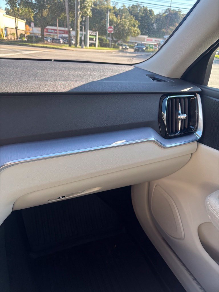 Used 2019 Volvo S60 T6 Momentum w/ Premium Package AWD/4WD image 22