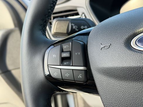 Used 2025 Ford Escape Active w/ Cold Weather Package image 17