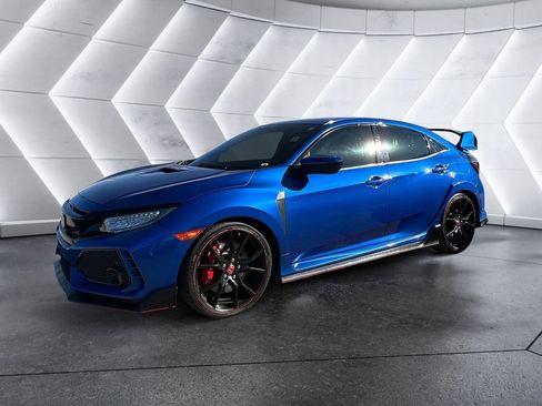 Used 2018 Honda Civic Type R image 3
