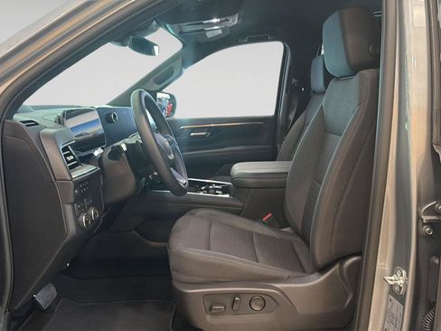New 2026 Chevrolet Tahoe LS w/ LPO, Dark Essentials Package AWD/4WD image 8