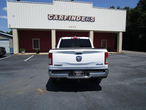Used 2022 RAM 1500 Big Horn AWD/4WD image 4