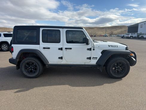 Used 2021 Jeep Wrangler Unlimited Sport AWD/4WD image 4