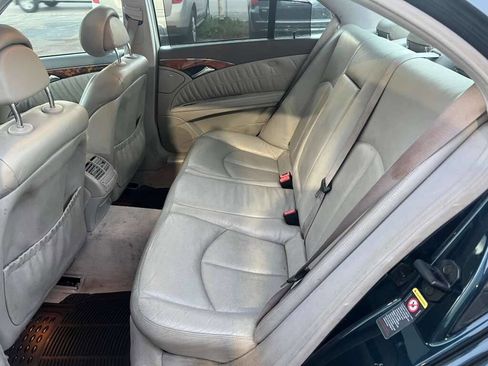 Used 2005 Mercedes-Benz E 320 4MATIC Sedan image 22