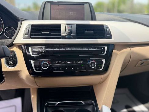 Used 2018 BMW 320i Sedan RWD image 19